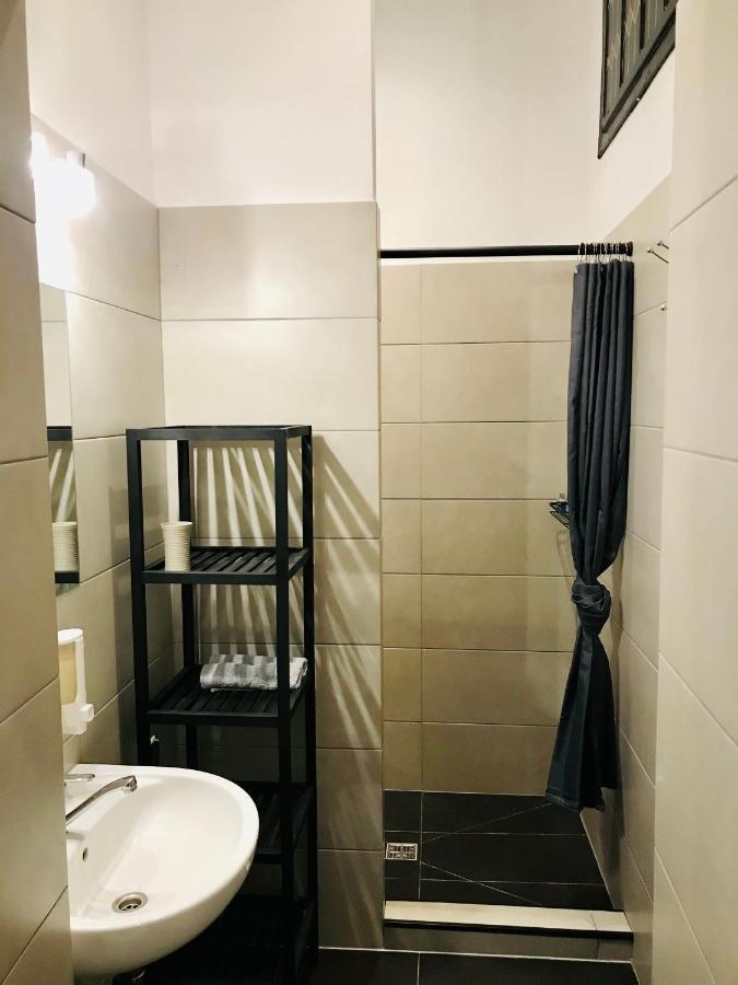 Topolove Rooms & Apartments クラクフ エクステリア 写真