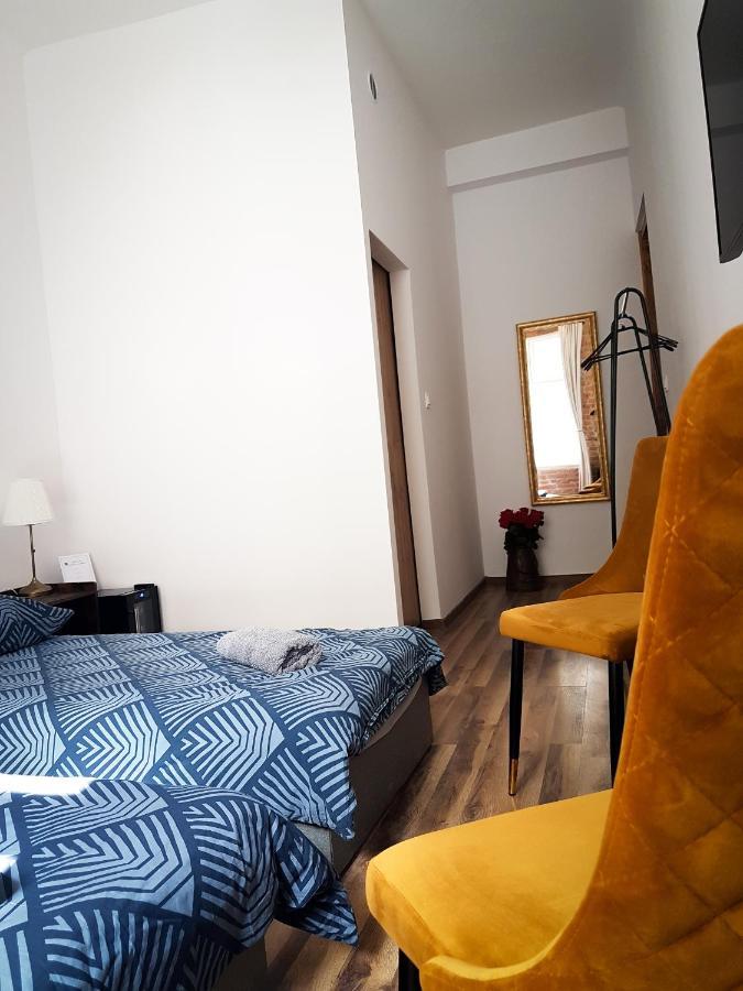 Topolove Rooms & Apartments クラクフ エクステリア 写真