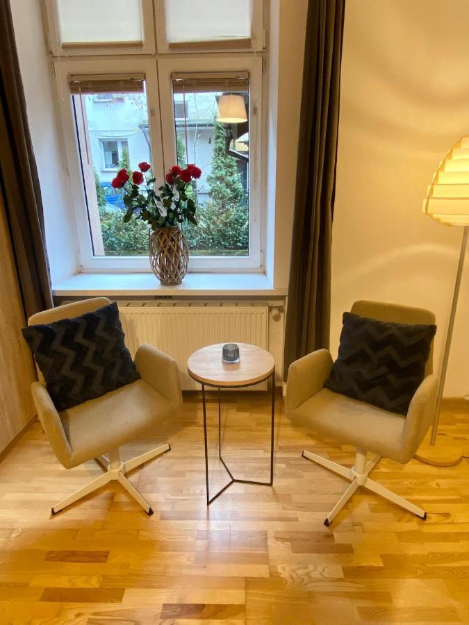 Topolove Rooms & Apartments クラクフ エクステリア 写真