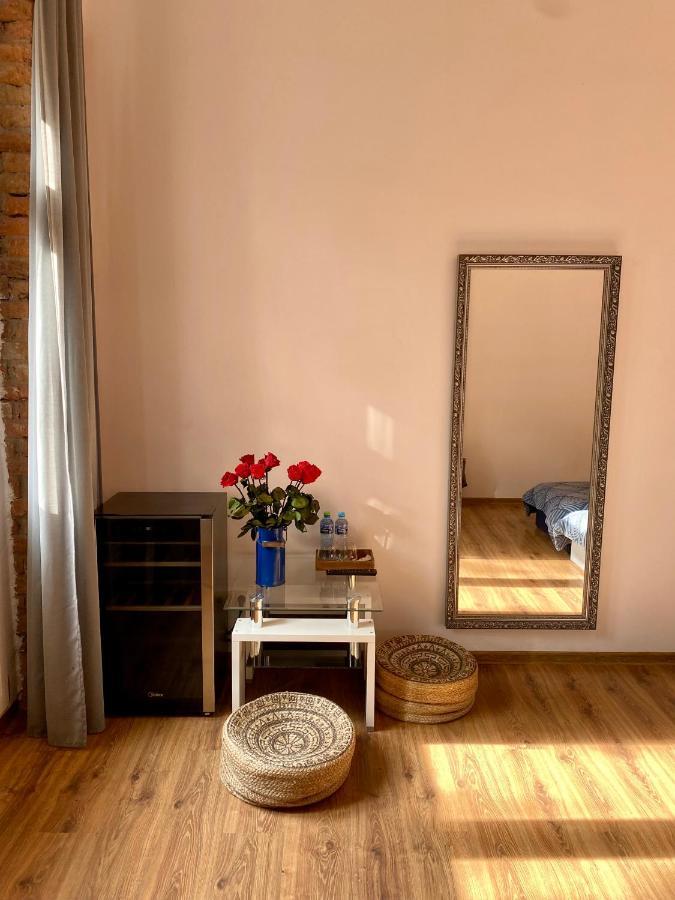 Topolove Rooms & Apartments クラクフ エクステリア 写真