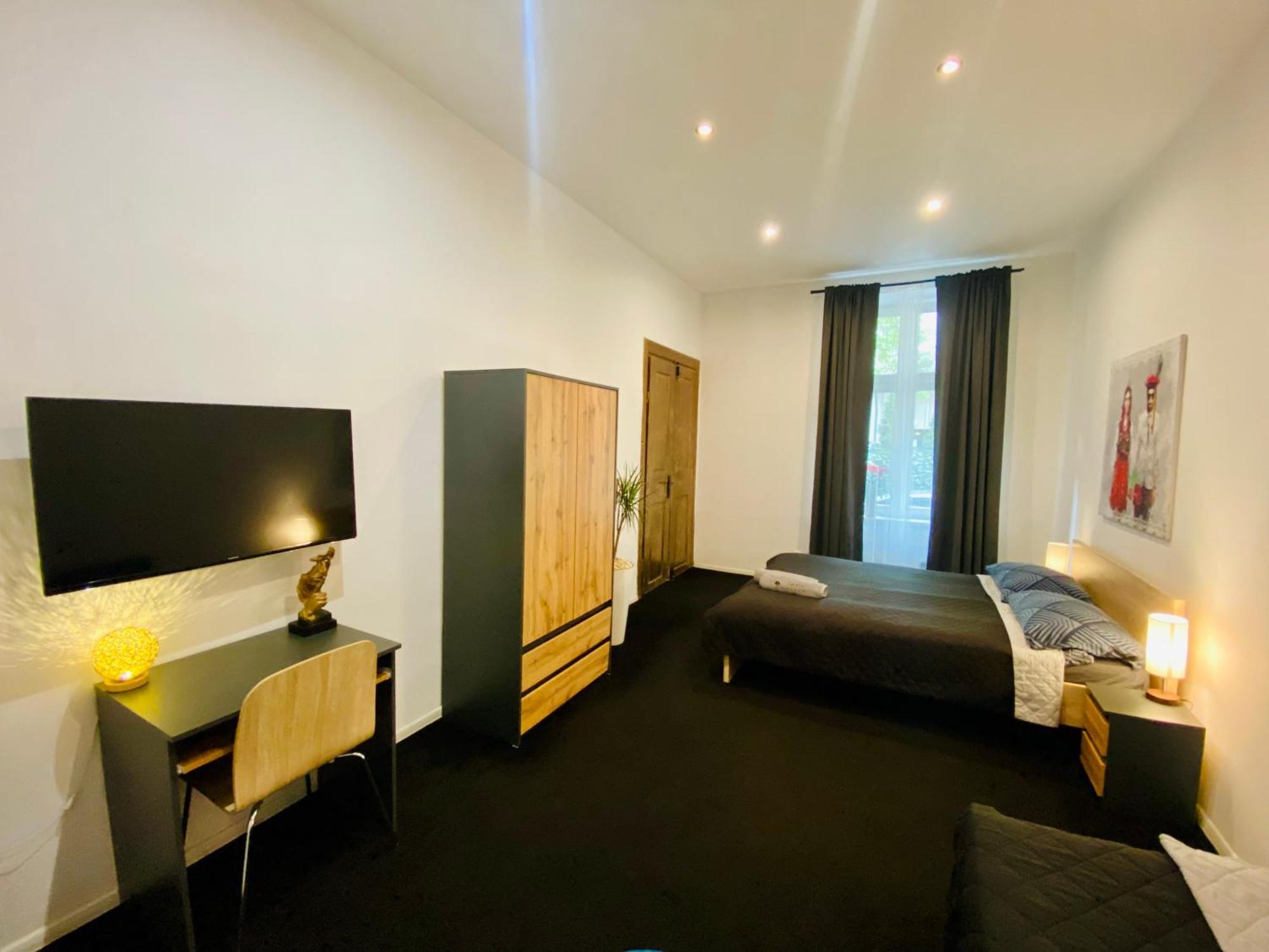 Topolove Rooms & Apartments クラクフ エクステリア 写真